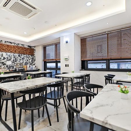 Hotel Yuna Business Busan Exterior photo