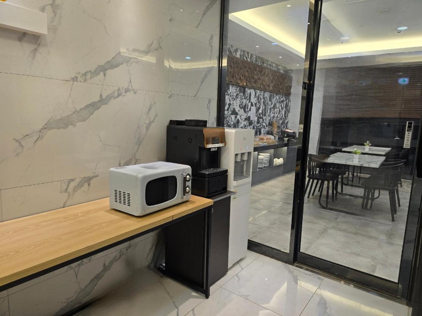 Hotel Yuna Business Busan Exterior photo