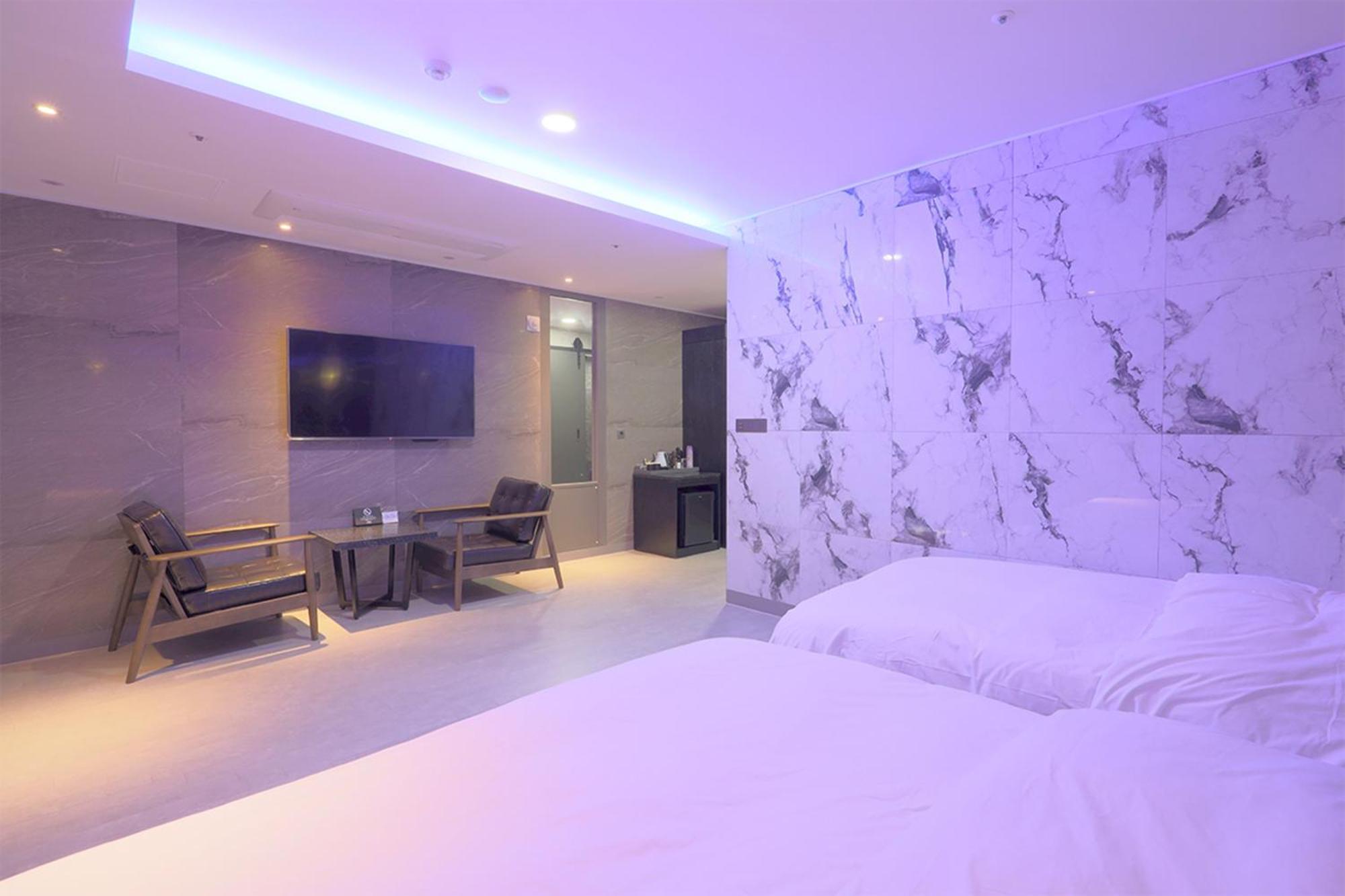 Hotel Yuna Business Busan Exterior photo